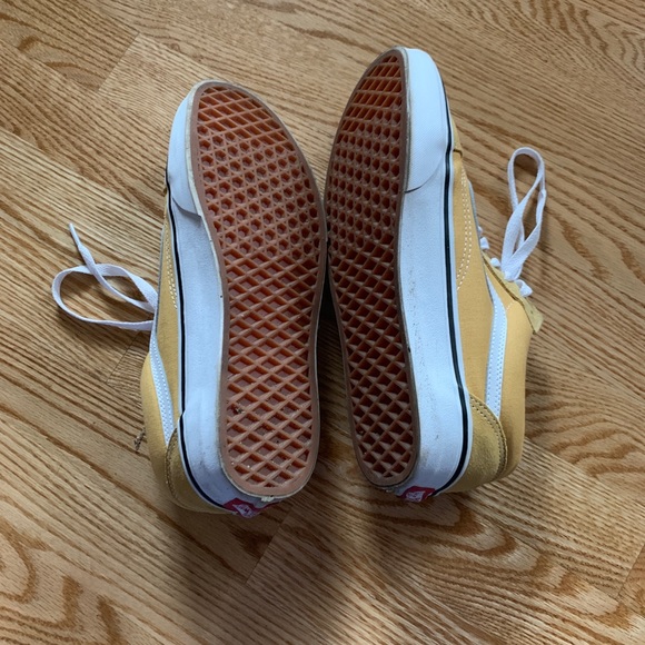 Yellow Vans - Picture 5 of 7